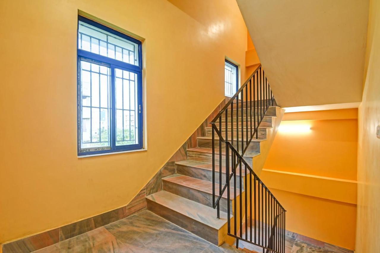 Oyo Flagship 84655 S S Guest House Kalkuta Zewnętrze zdjęcie