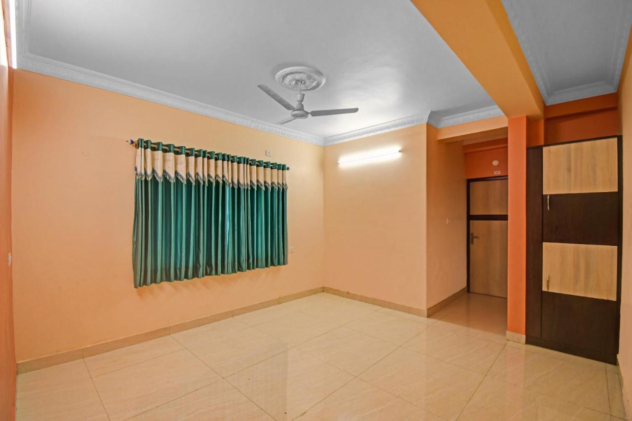 Oyo Flagship 84655 S S Guest House Kalkuta Zewnętrze zdjęcie