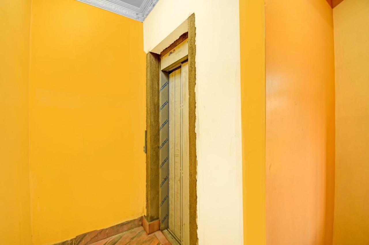 Oyo Flagship 84655 S S Guest House Kalkuta Zewnętrze zdjęcie